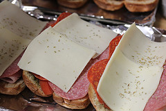 Quiznos_classic_italian_sandwich_4