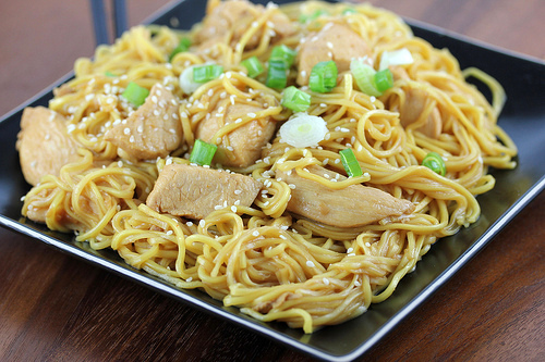 chow_mein_noodles_with_chicken_2