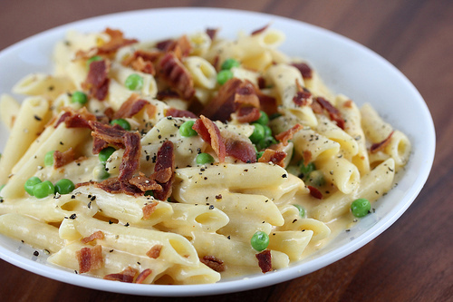 bacon_and_pea_mac_and_cheese_2
