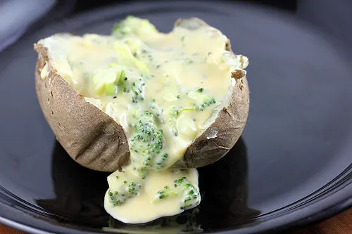 Baked Potato with Broccoli Cheese Sauce