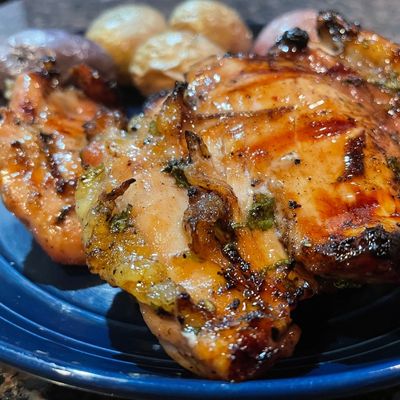 Close up of cilantro lime chicken thighs.