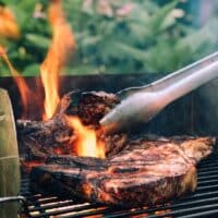 How to Cook Steak on the Stove and Oven