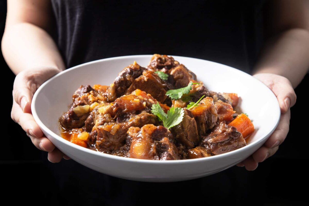 How to Cook Oxtail in the Oven