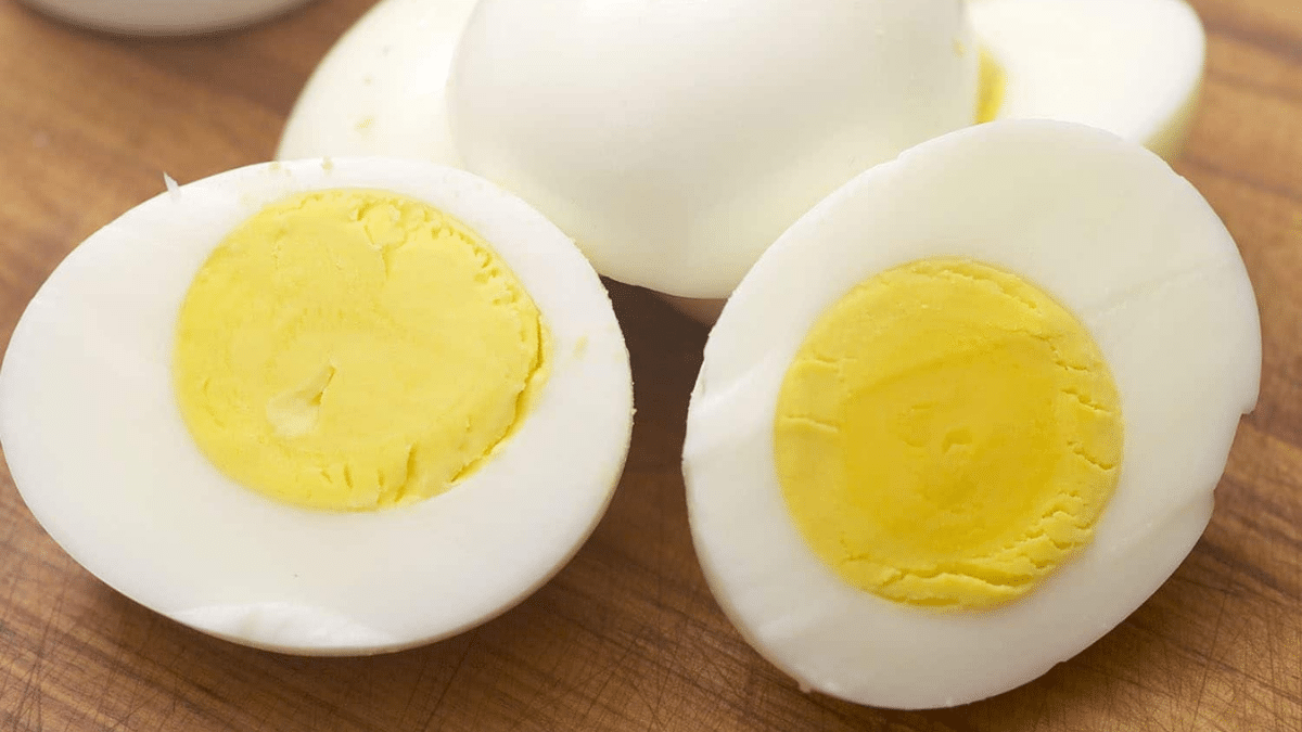 How to Cook Eggs for Dogs