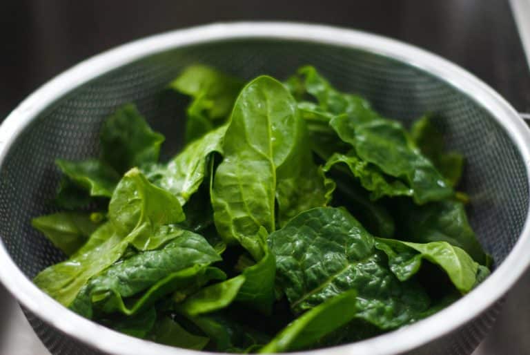 How to Cook Spinach in a Pan.