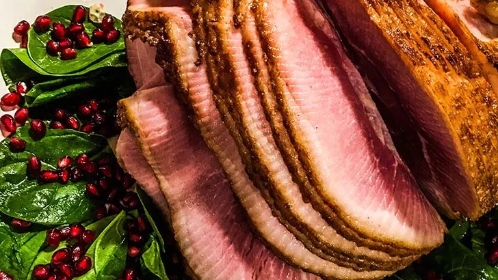 How to Heat a Precooked Ham: 5 Easy Options