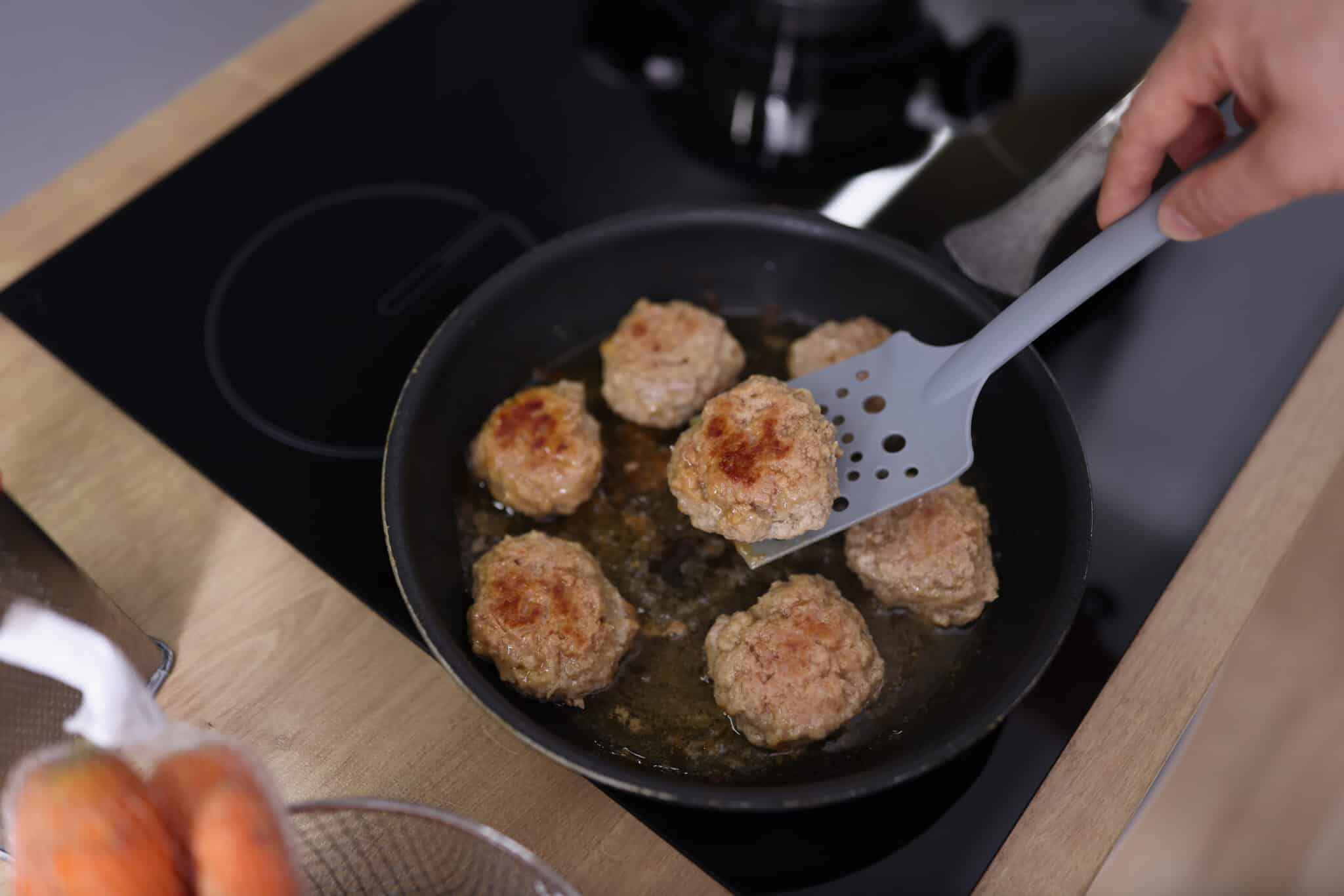 How Long to Cook Meatballs on the Stove