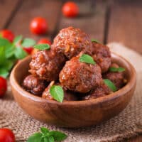 How to Cook Meatballs in a Pan